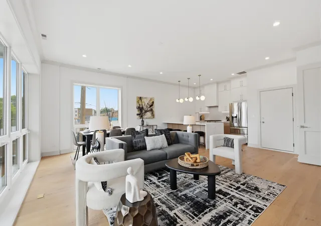 Photo 1 of Condo for sale at 6414 N Francisco Ave #1R, Chicago, IL 60645 | MLS# 12770833 | Listing updated on 2026-09-28