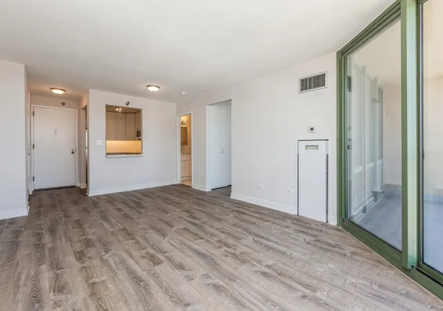 Photo 4 of Condo for sale at 111 W Maple St #3311, Chicago, IL 60610 | MLS# 12770840 | Listing updated on 2026-10-04