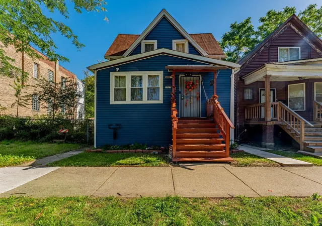 Single family home for sale at 5727 S Hermitage Ave, Chicago, IL 60636 | MLS# 12770842
