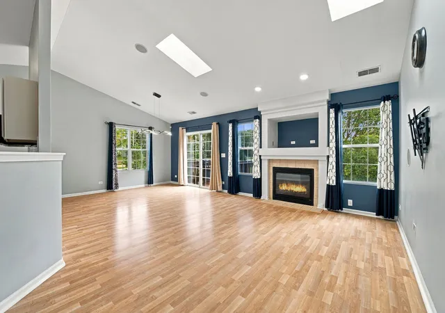 Photo 3 of Townhouse for sale at 2469 Stoughton Cir #2469, Aurora, IL 60502 | MLS# 12770851 | Listing updated on 2026-10-04