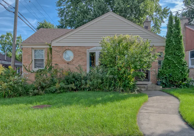Photo 2 of Single family home for sale at 5145 Mulford St, Skokie, IL 60077 | MLS# 12770854 | Listing updated on 2026-10-02