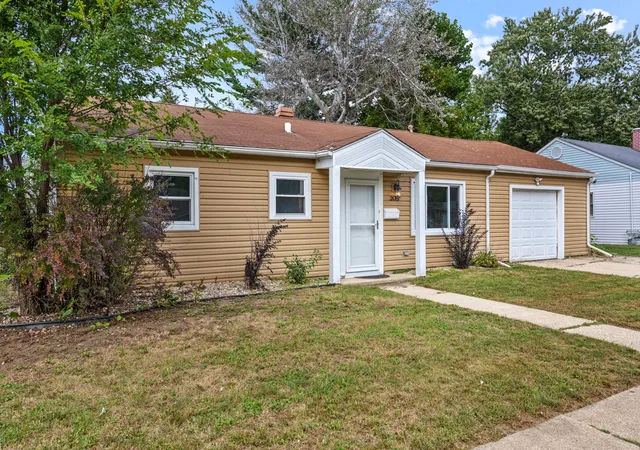 Photo 1 of Single family home for sale at 205 Hereford Dr, Steger, IL 60475 | MLS# 12770863 | Listing updated on 2026-10-04