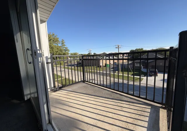 Listing Photo 5 - Condo for sale in building located at 6440 Pamela Ln, Chicago Ridge, IL 60415 - Unit #9