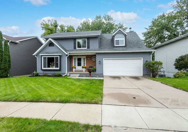 Single family home for sale at 4160 Apple Valley Dr, Bettendorf, IA 52722 | MLS# 12770903