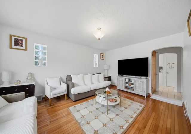 Photo 1 of Single family home for sale at 3242 N Oleander Ave, Chicago, IL 60634 | MLS# 12770925 | Listing updated on 2026-09-29