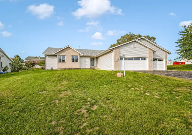 Photo 1 of Single family home for sale at 5394 Painted Pony Ln, Loves Park, IL 61111 | MLS# 12770928 | Listing updated on 2026-10-06