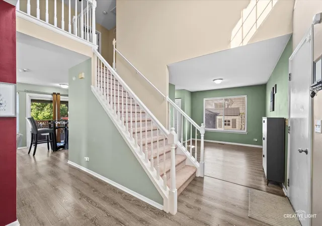 Photo 3 of Single family home for sale at 624 Jenna Dr, South Elgin, IL 60177 | MLS# 12770929 | Listing updated on 2026-10-10