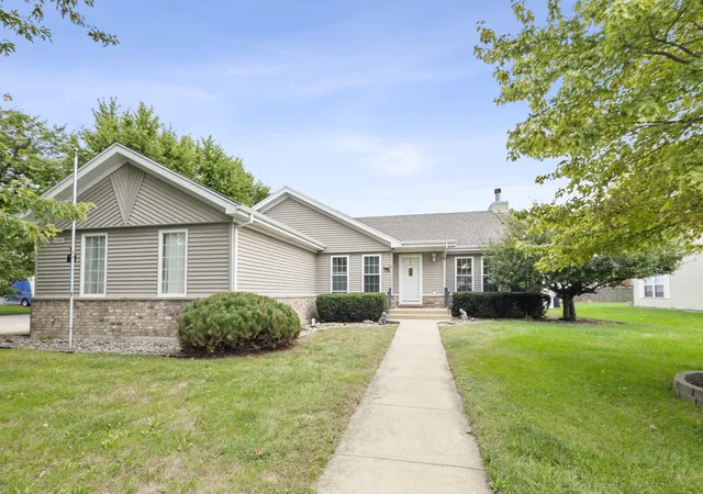 Photo 1 of Single family home for sale at 1582 Sun Ridge Dr, Bourbonnais, IL 60914 | MLS# 12770935 | Listing updated on 2026-10-06