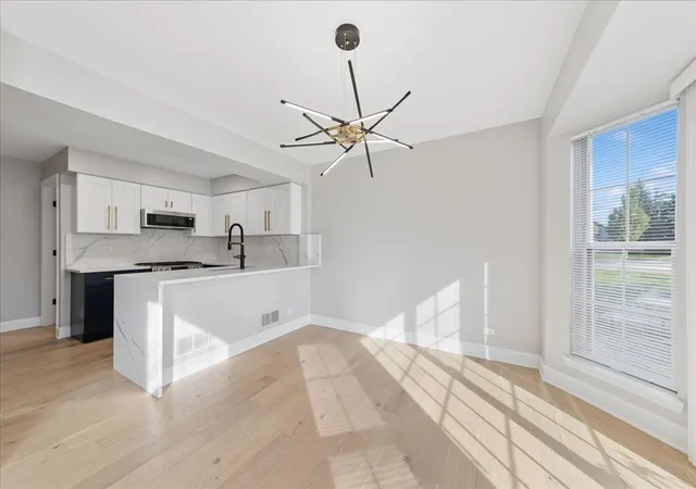 Photo 3 of Townhouse for sale at 125 Alsace Ct, Bloomingdale, IL 60108 | MLS# 12770941 | Listing updated on 2026-10-05