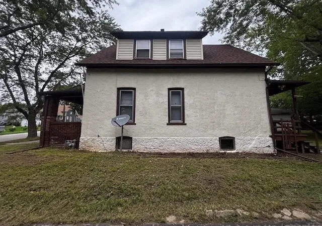 Photo 3 of Sale Pending at 524 13th Street, Rockford, IL 61104 | MLS# 12770942 | Listing updated on 2026-10-02