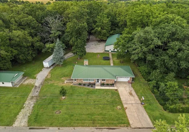 Photo 3 of Single family home for sale at 1761 Franklin Rd, Franklin Grove, IL 61031 | MLS# 12770956 | Listing updated on 2026-10-03