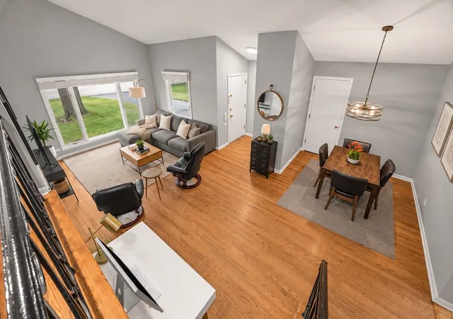 Photo 3 of Single family home for sale at 535 Edens Ln, Northfield, IL 60093 | MLS# 12770966 | Listing updated on 2026-10-03