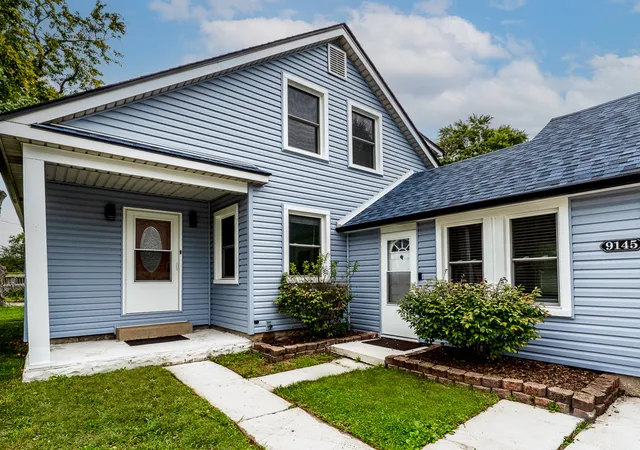 Photo 1 of Single family home for sale at 9145 Ridgeland Ave, Oak Lawn, IL 60453 | MLS# 12770979 | Listing updated on 2026-10-02