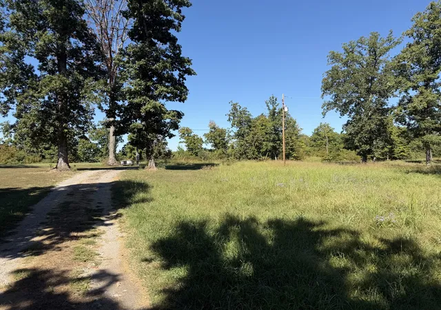 Photo 1 of Land for sale at 4219 Dahlia Rd, Pinckneyville, IL 62274 | MLS# 12771002 | Listing updated on 2026-10-04