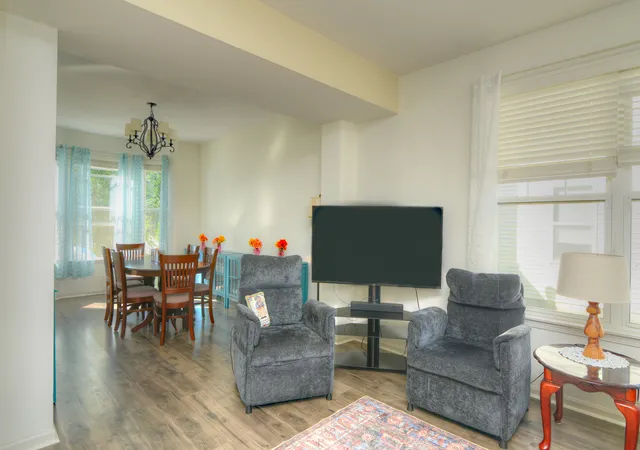 Photo 3 of Single family home for sale at 688 Stewart Ave, North Aurora, IL 60542 | MLS# 12771006 | Listing updated on 2026-10-05