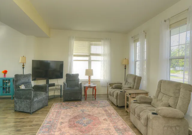 Photo 4 of Single family home for sale at 688 Stewart Ave, North Aurora, IL 60542 | MLS# 12771006 | Listing updated on 2026-10-05