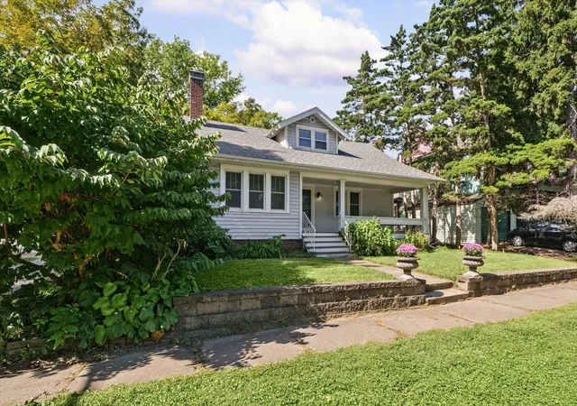 Photo 2 of Single family home for sale at 403 S New St, Champaign, IL 61820 | MLS# 12771008 | Listing updated on 2026-10-06