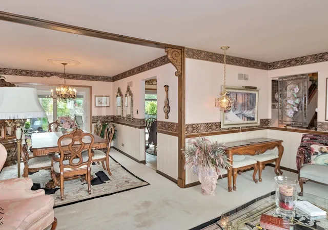 Photo 4 of Single family home for sale at 15142 Colina Ave, Oak Forest, IL 60452 | MLS# 12771011 | Listing updated on 2026-10-05