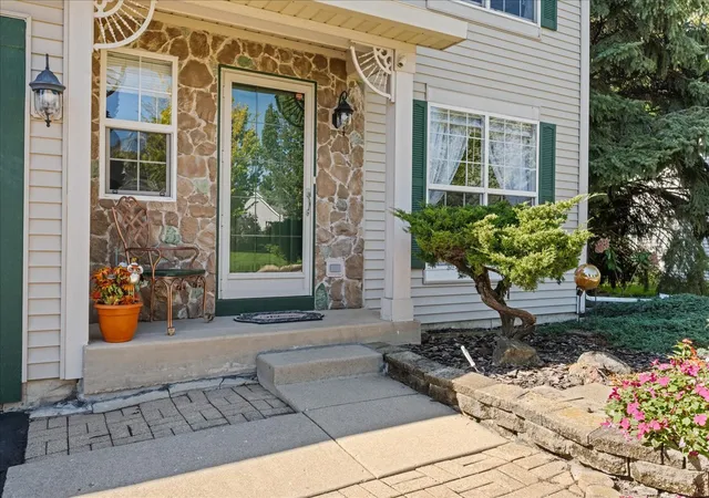 Photo 2 of Single family home for sale at 2585 Shauna Dr, Montgomery, IL 60538 | MLS# 12771015 | Listing updated on 2026-10-30