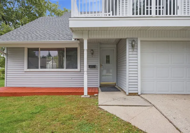 Photo 1 of Single family home for sale at 1650 Beverly Ct, Hanover Park, IL 60133 | MLS# 12771025 | Listing updated on 2026-10-05