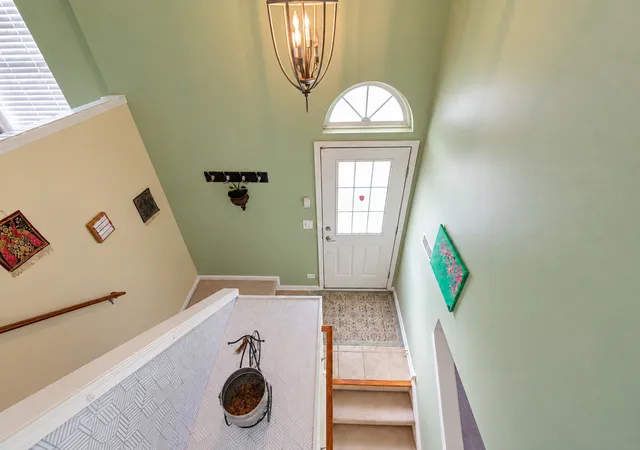 Photo 3 of Townhouse for sale at 250 Devoe Dr, Oswego, IL 60543 | MLS# 12771031 | Listing updated on 2026-10-09
