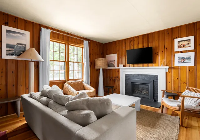 Photo 4 of Single family home for sale at 10 Manning Rd, Dennis, MA 02639 | MLS# 12771041 | Listing updated on 2026-10-04