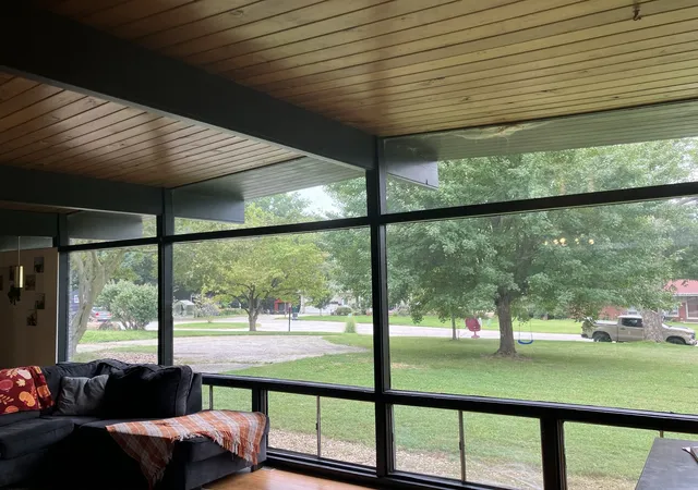 Photo 3 of Single family home for sale at 3015 Lincoln Hl Se, Quincy, IL 62301 | MLS# 12771048 | Listing updated on 2026-10-05