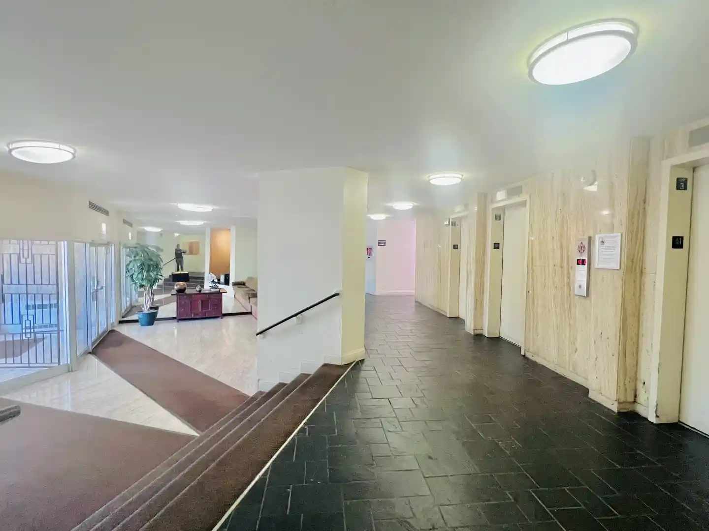 Listing Photo 2 - Condo for sale in 7033 N Kedzie Ave located at 7033 N Kedzie Ave, Chicago, IL 60645 - Unit #710