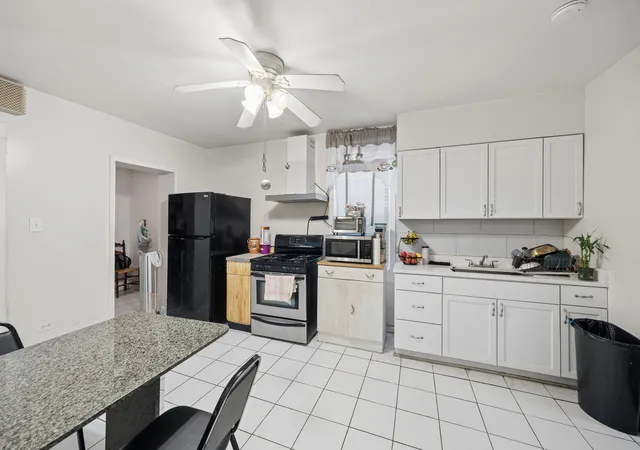 Listing Photo 5 - Condo for sale in building located at 3037 S Saint Louis Ave, Chicago, IL 60623