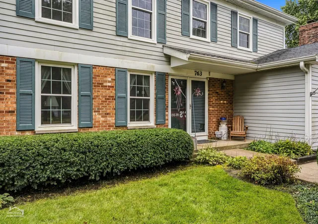 Photo 3 of Single family home for sale at 763 Concord Dr, Crystal Lake, IL 60014 | MLS# 12771102 | Listing updated on 2026-10-04