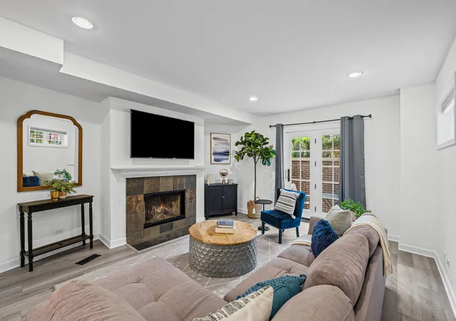 Photo 3 of Condo for sale at 3835 N Ashland Ave #1G, Chicago, IL 60613 | MLS# 12771109 | Listing updated on 2026-10-04