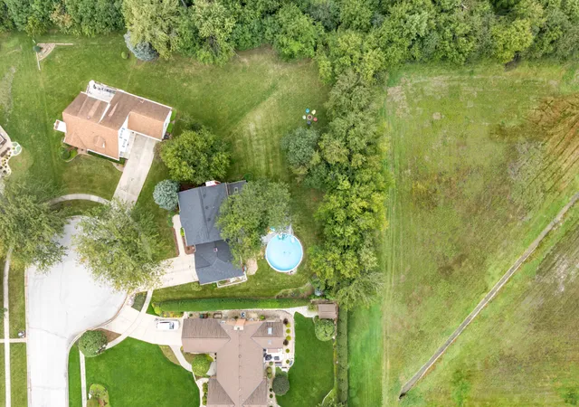 Photo 2 of Single family home for sale at 381 E Nebraska A St, Frankfort, IL 60423 | MLS# 12771129 | Listing updated on 2026-10-05