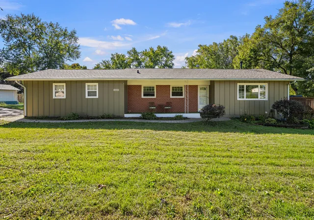 Photo 1 of Sale Pending at 1223 Hillside Dr, Bettendorf, IA 52722 | MLS# 12771138 | Listing updated on 2026-10-20