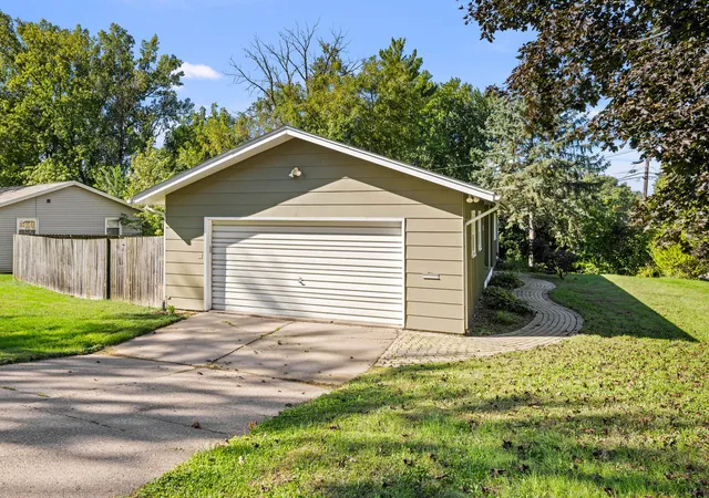 Photo 40 of Sale Pending at 1223 Hillside Dr, Bettendorf, IA 52722 | MLS# 12771138 | Listing updated on 2026-10-20