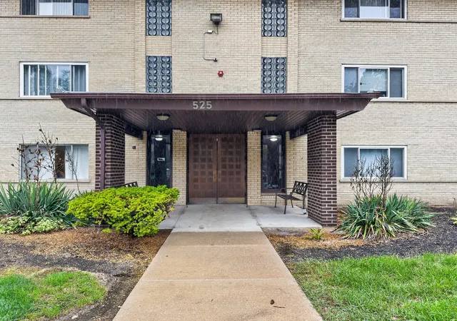Photo 1 of Condo for sale at (Undisclosed), Arlington Heights, IL 60005 | MLS# 12771156 | Listing updated on 2026-10-07