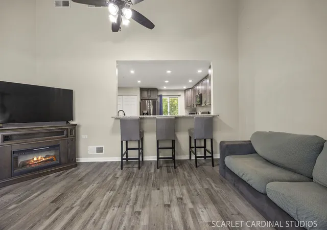 Photo 3 of Single family home for sale at 21030 S Ron Lee Dr, Shorewood, IL 60404 | MLS# 12771164 | Listing updated on 2026-10-06