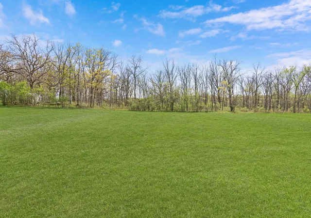 Photo 3 of Single family home for sale at 14705 W Concord Ct, Wadsworth, IL 60083 | MLS# 12771176 | Listing updated on 2026-10-04