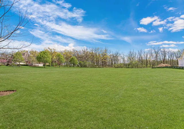 Photo 4 of Single family home for sale at 14705 W Concord Ct, Wadsworth, IL 60083 | MLS# 12771176 | Listing updated on 2026-10-04