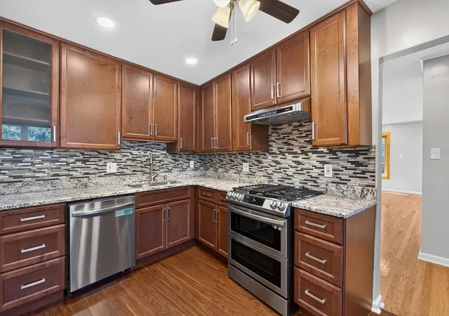 Photo 4 of Single family home for sale at 471 E 15th Place, Lombard, IL 60148 | MLS# 12771211 | Listing updated on 2026-10-08