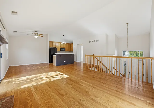 Photo 3 of Townhouse for sale at 267 Weather Hl Dr, Willowbrook, IL 60527 | MLS# 12771216 | Listing updated on 2026-10-29
