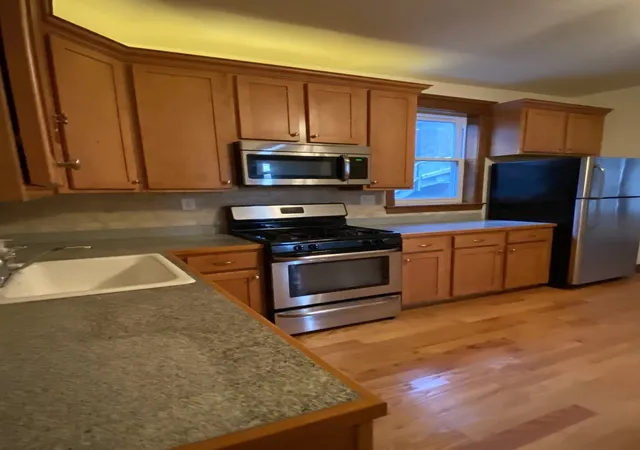 Listing Photo 5 - Condo for sale in building located at 3304 N Albany Ave, Chicago, IL 60618