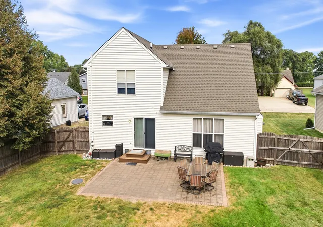 Photo 2 of Single family home for sale at 1416 Sandwich Dr, Lake Holiday, IL 60548 | MLS# 12771257 | Listing updated on 2026-10-04