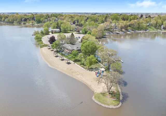 Photo 45 of Single family home for sale at 1416 Sandwich Dr, Lake Holiday, IL 60548 | MLS# 12771257 | Listing updated on 2026-10-04
