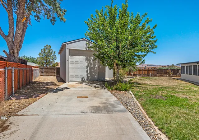 Photo 1 of Single family home for sale at 12450 Algonquin Rd, Apply Valley, CA 92308 | MLS# 12771276 | Listing updated on 2026-10-12