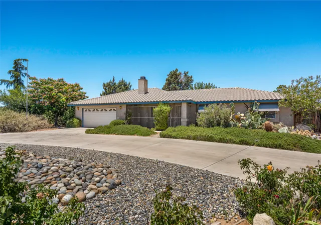 Photo 3 of Single family home for sale at 12450 Algonquin Rd, Apply Valley, CA 92308 | MLS# 12771276 | Listing updated on 2026-10-12