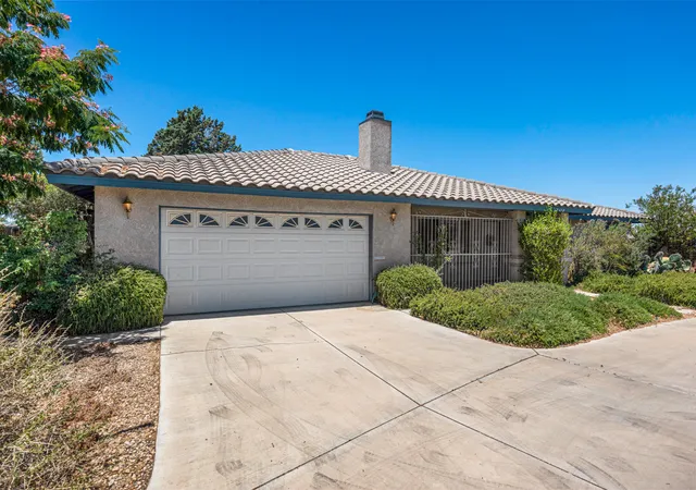 Photo 3 of Single family home for sale at 12450 Algonquin Rd, Apply Valley, CA 92308 | MLS# 12771276 | Listing updated on 2026-10-12