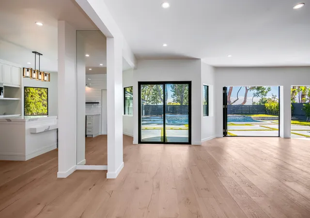 Photo 3 of Single family home for sale at 4256 Tarzana Ests Dr, Tarzana, CA 91356 | MLS# 12771278 | Listing updated on 2026-10-08