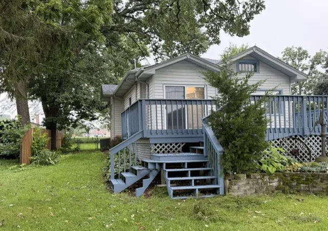 Photo 3 of Single family home for sale at 414 W Park Ave, Round Lake, IL 60073 | MLS# 12771287 | Listing updated on 2026-10-04
