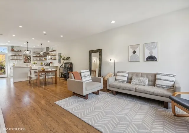 Photo 4 of Townhouse for sale at 2715 N Janssen Ave, Chicago, IL 60614 | MLS# 12771288 | Listing updated on 2026-10-08
