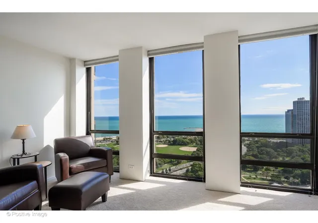 Photo 3 of Condo for sale at 1660 N Lasalle Dr #3403, Chicago, IL 60614 | MLS# 12771289 | Listing updated on 2026-09-28